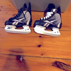 Ice skates size 9 toddler Reebok needs new laces worn once.
